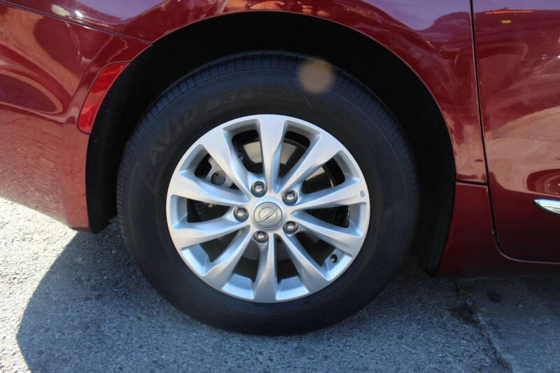 2018 Chrysler Pacifica Touring L