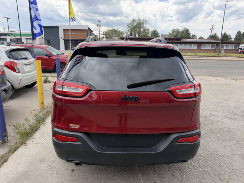 2017 Jeep Cherokee Sport