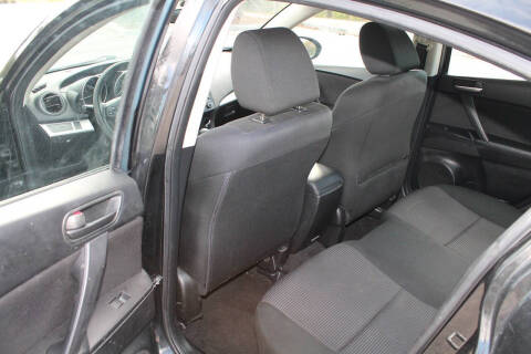 2013 Mazda MAZDA3 i SV