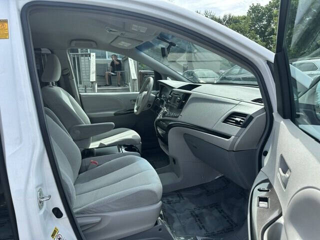 2013 Toyota Sienna