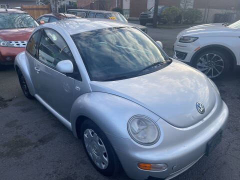 2000 Volkswagen New Beetle for sale at American Dream Motors in Everett WA