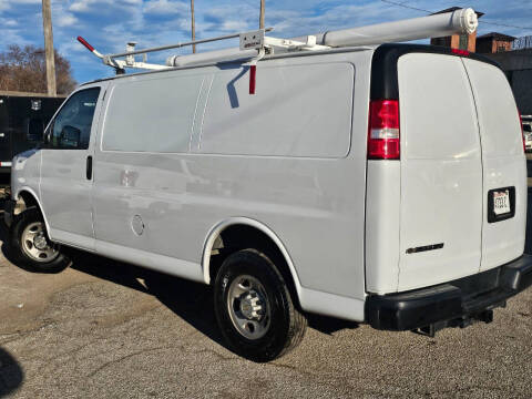 2022 Chevrolet Express 2500