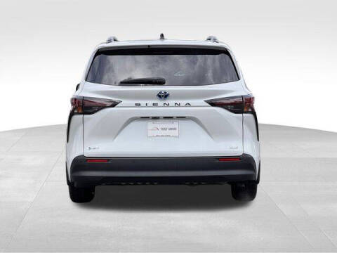 2025 Toyota Sienna