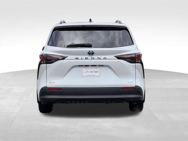 2025 Toyota Sienna