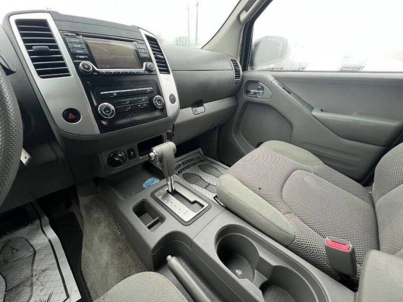 2015 Nissan Frontier SV