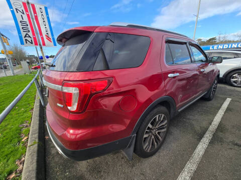 2017 Ford Explorer Platinum