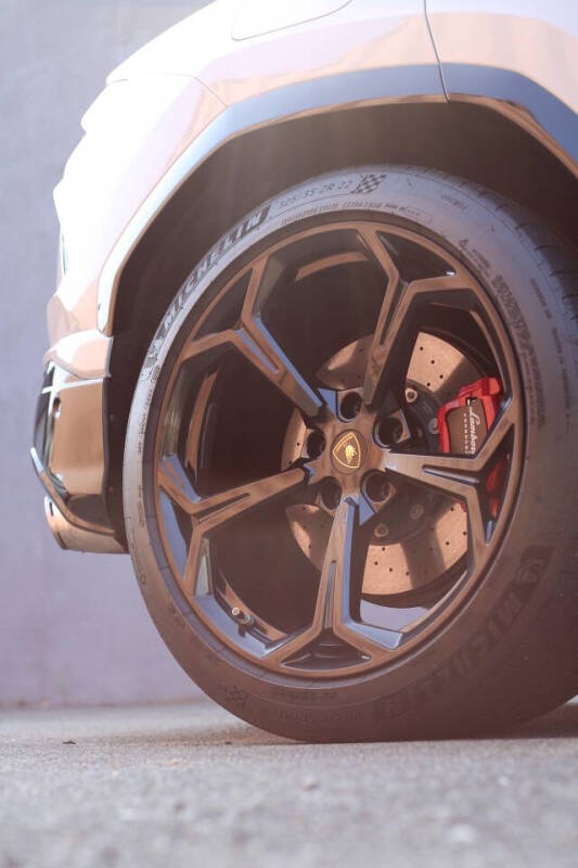 2019 Lamborghini Urus