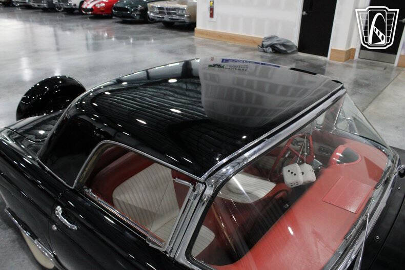 1956 Ford Thunderbird