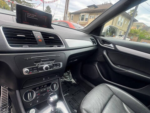 2017 Audi Q3 2.0T Premium
