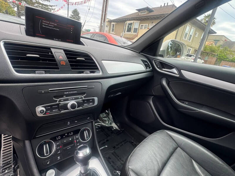 2017 Audi Q3 2.0T Premium