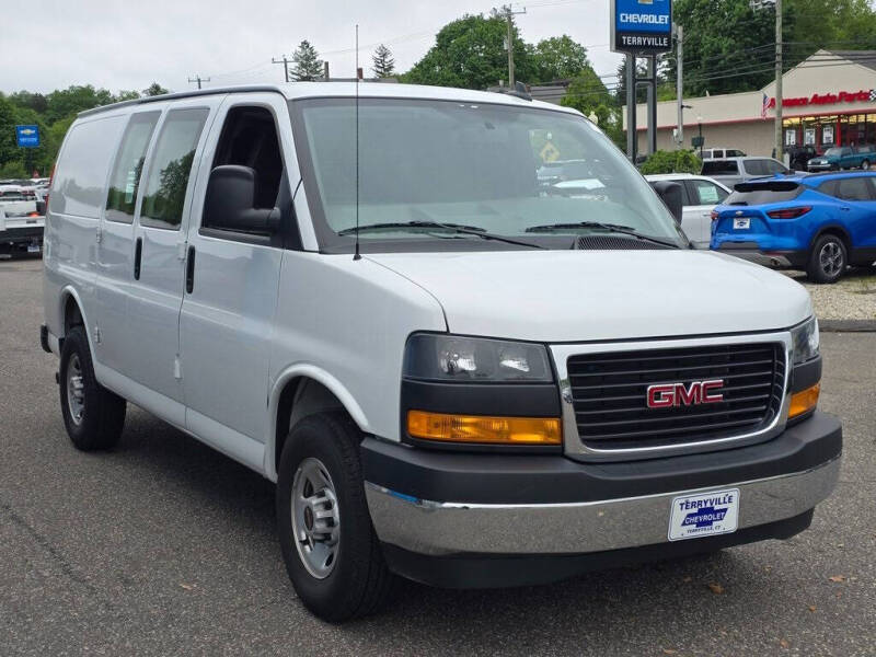 2023 GMC Savana 2500