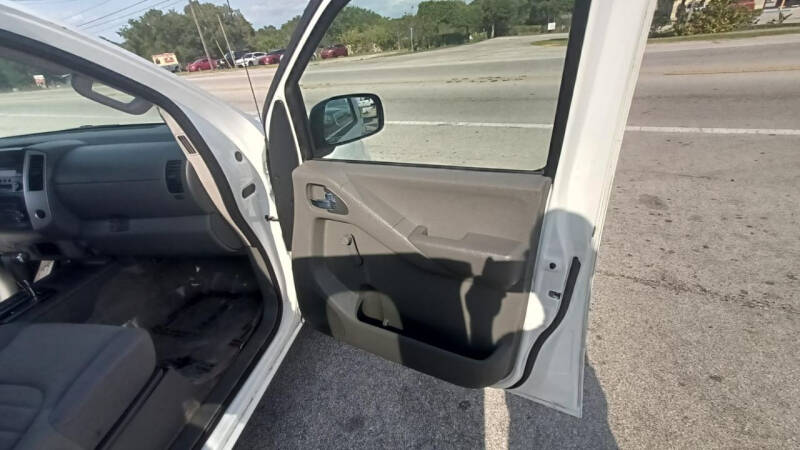 2014 Nissan Frontier S