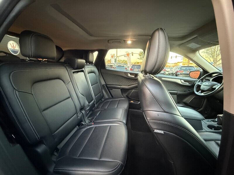 2020 Ford Escape SEL