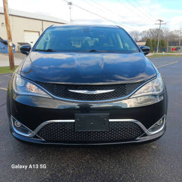 2018 Chrysler Pacifica Touring Plus