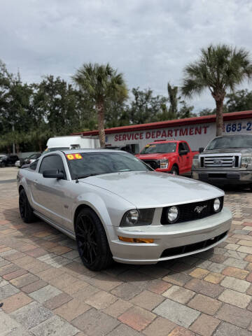 2006 Ford Mustang GT Deluxe