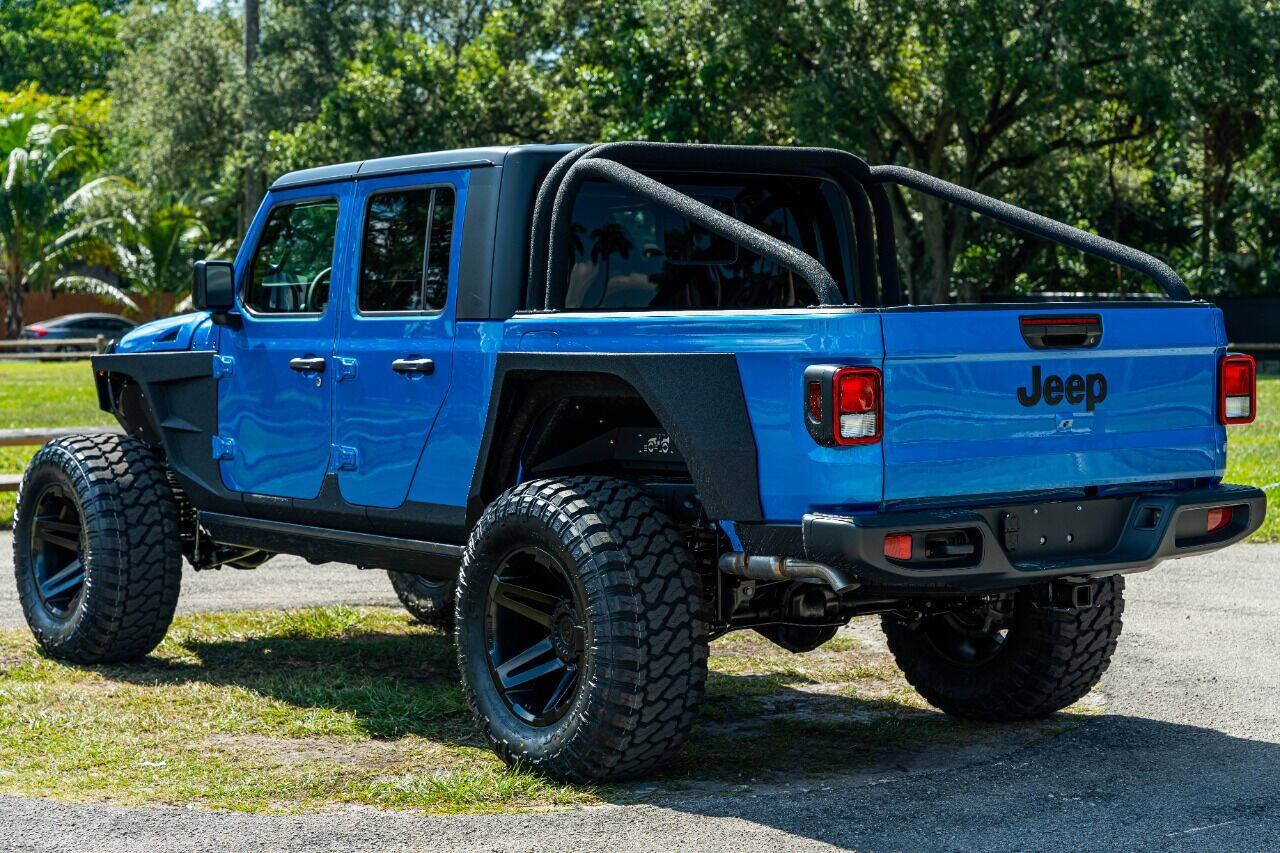 2023 JEEP Gladiator Pickup - $68,999