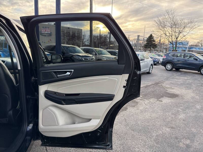 2019 Ford Edge Titanium