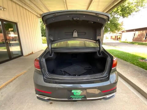 2020 Kia Cadenza Technology