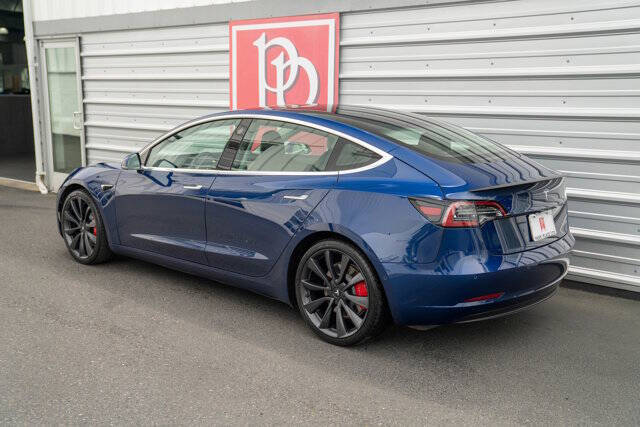 2020 Tesla Model 3 32