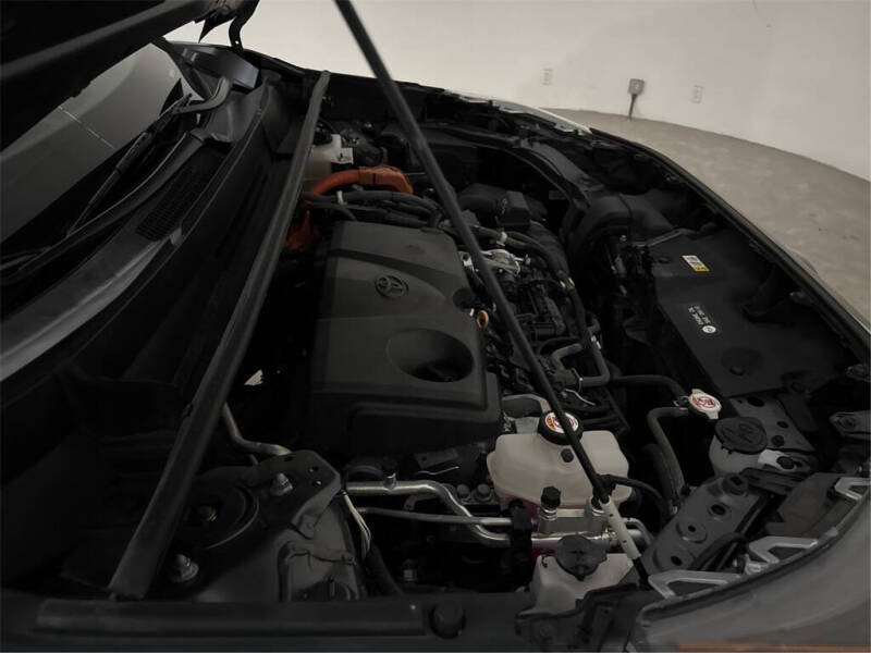 2020 Toyota RAV4 Hybrid LE