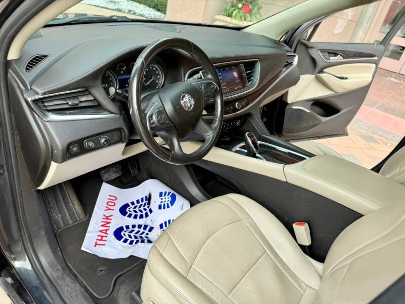 2020 Buick Enclave Essence