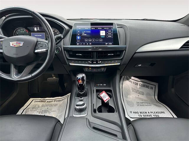 2022 Cadillac CT5 Luxury