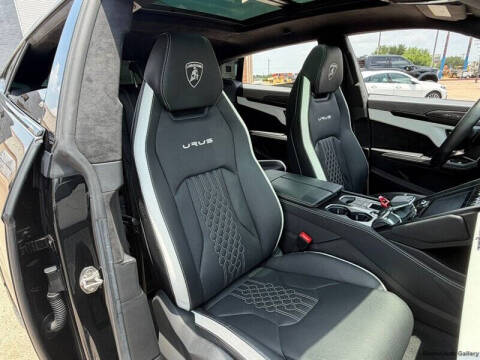 2023 Lamborghini Urus S
