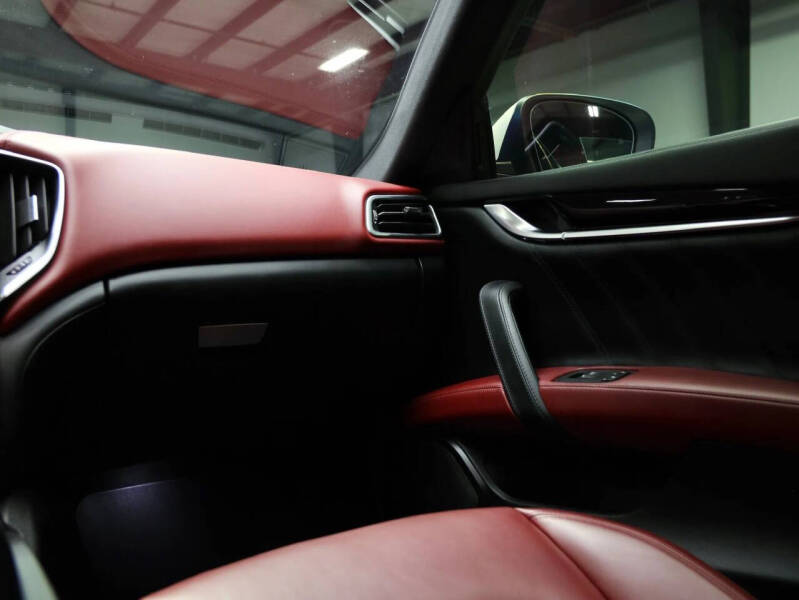 2021 Maserati Ghibli GranLusso