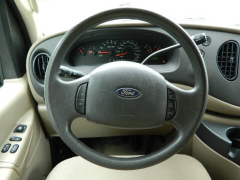 2008 Ford E-Series E-350 SD XLT