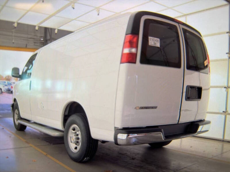 2024 Chevrolet Express 2500