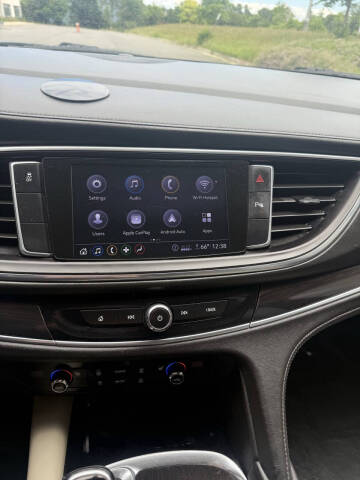 2020 Buick Enclave Essence