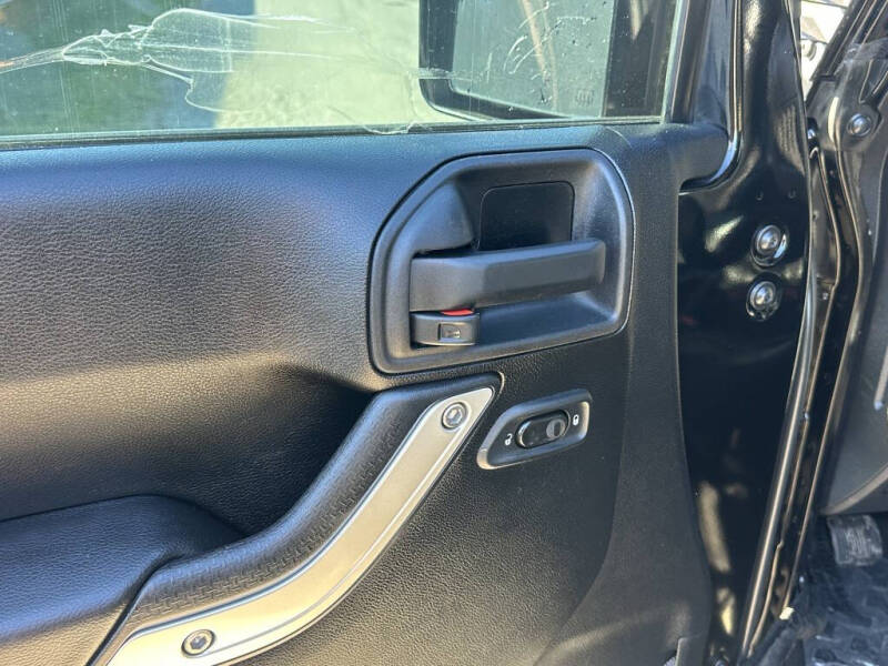 2013 Jeep Wrangler Sahara