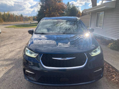 2024 Chrysler Pacifica Touring