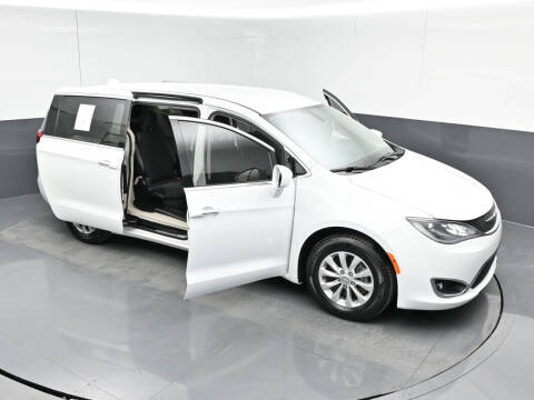 2018 Chrysler Pacifica Touring Plus