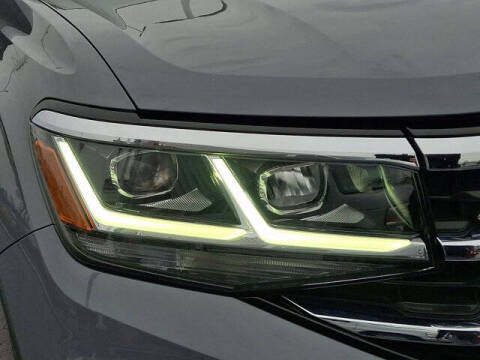 2020 Volkswagen Atlas Cross Sport V6 SEL R-Line 4Motion