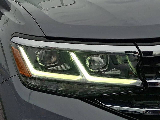 2020 Volkswagen Atlas Cross Sport V6 SEL R-Line 4Motion