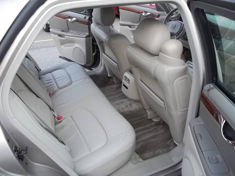 2004 Cadillac DeVille