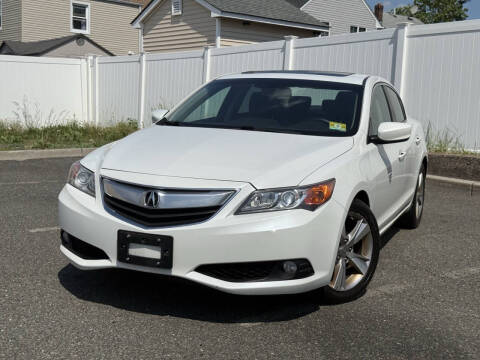 2013 Acura ILX 2.0L w/Tech