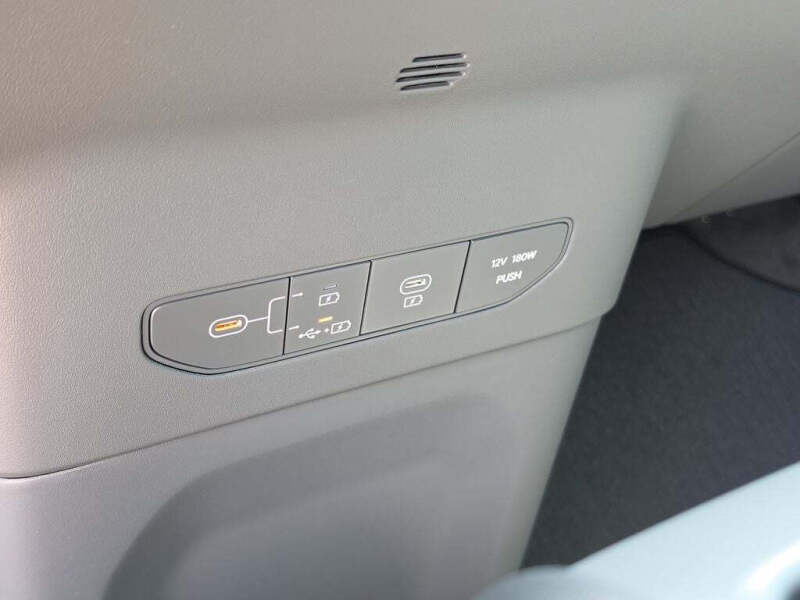 2026 Kia EV9 Light Long Range