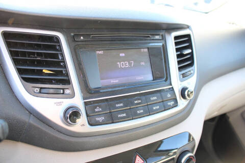 2016 Hyundai Tucson SE