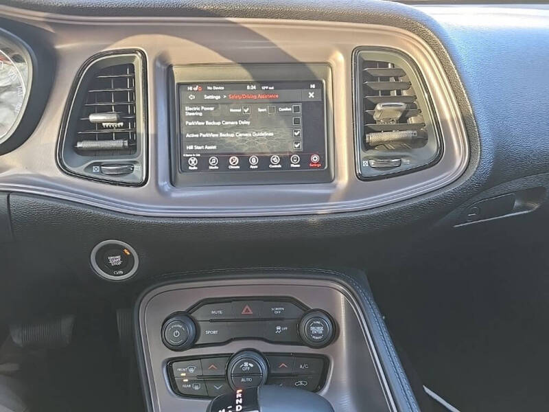 2023 Dodge Challenger SXT