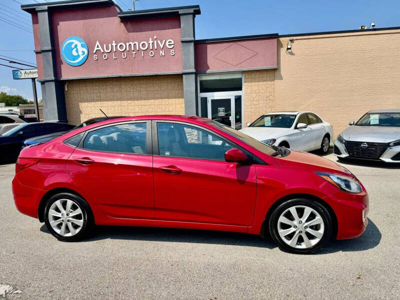 2013 Hyundai Accent GLS