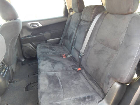 2015 Nissan Pathfinder S