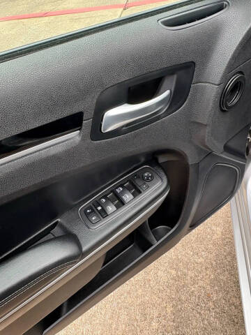 2023 Chrysler 300 S V6