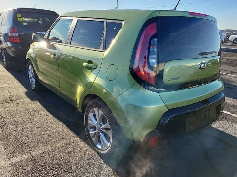 2016 Kia Soul +