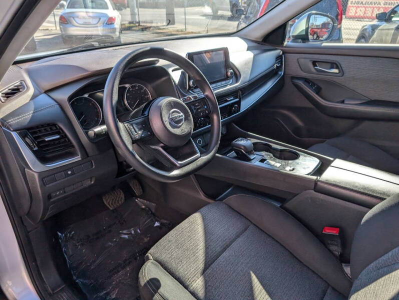 2021 Nissan Rogue SV