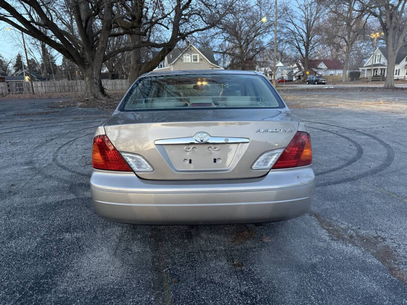 2002 Toyota Avalon XLS