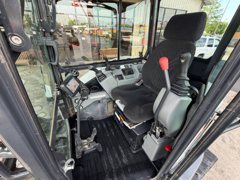 2023 Bobcat E50