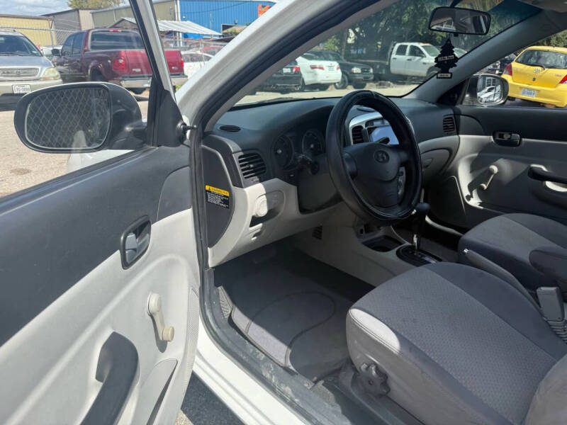 2010 Hyundai Accent GS