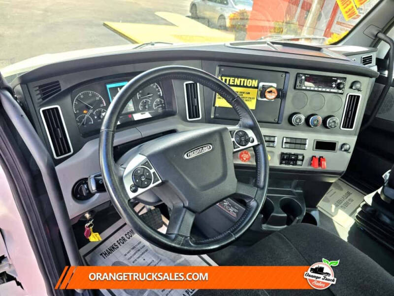 2024 Freightliner Cascadia